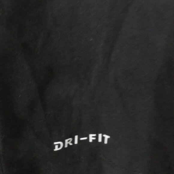 THE NIKE TEE - Dri-Fit | large | Black Short Sleeve T-Shirt - Picture 7 of 14